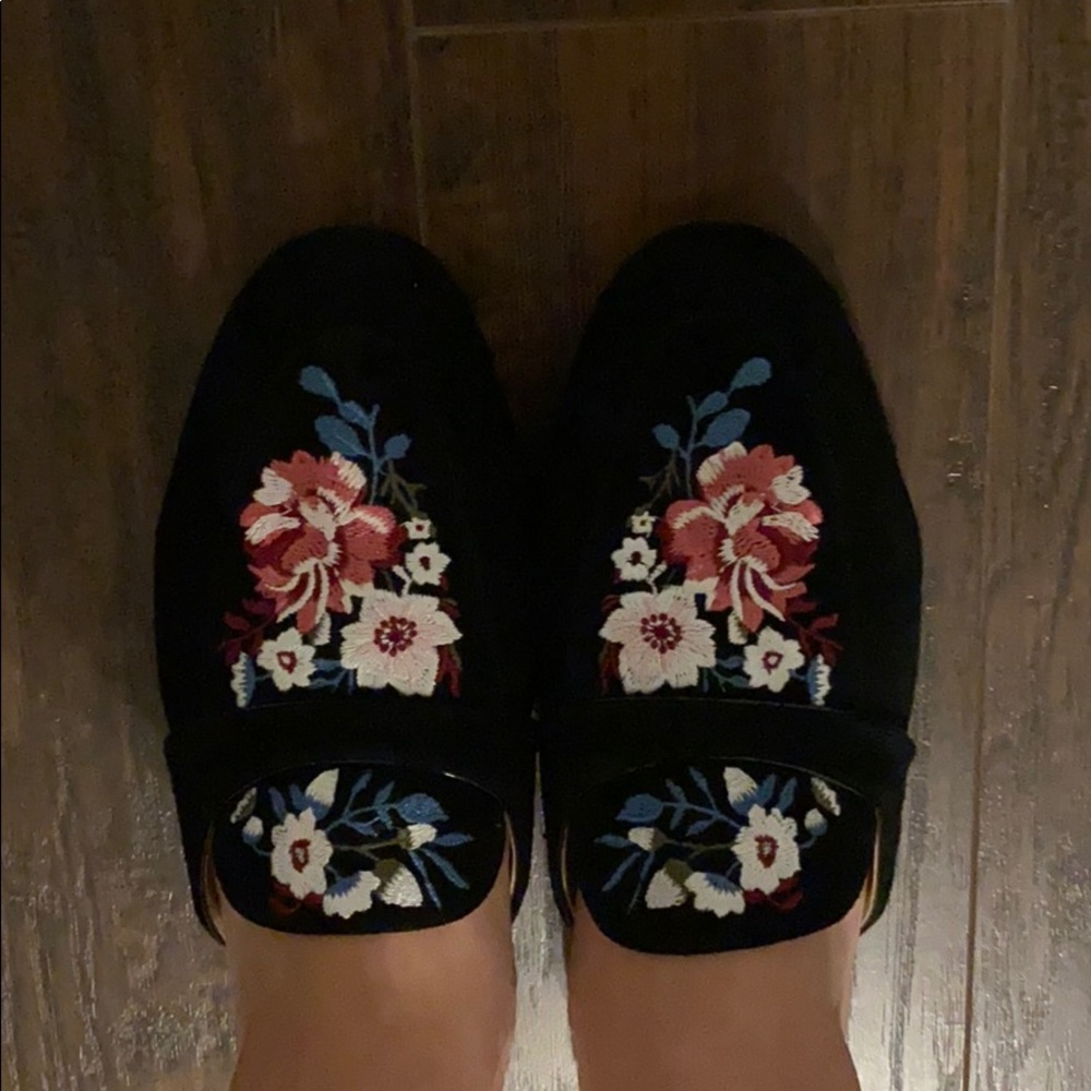 White House black market mules